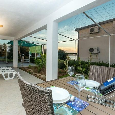 Apartment Ante Ražanj 외부 사진