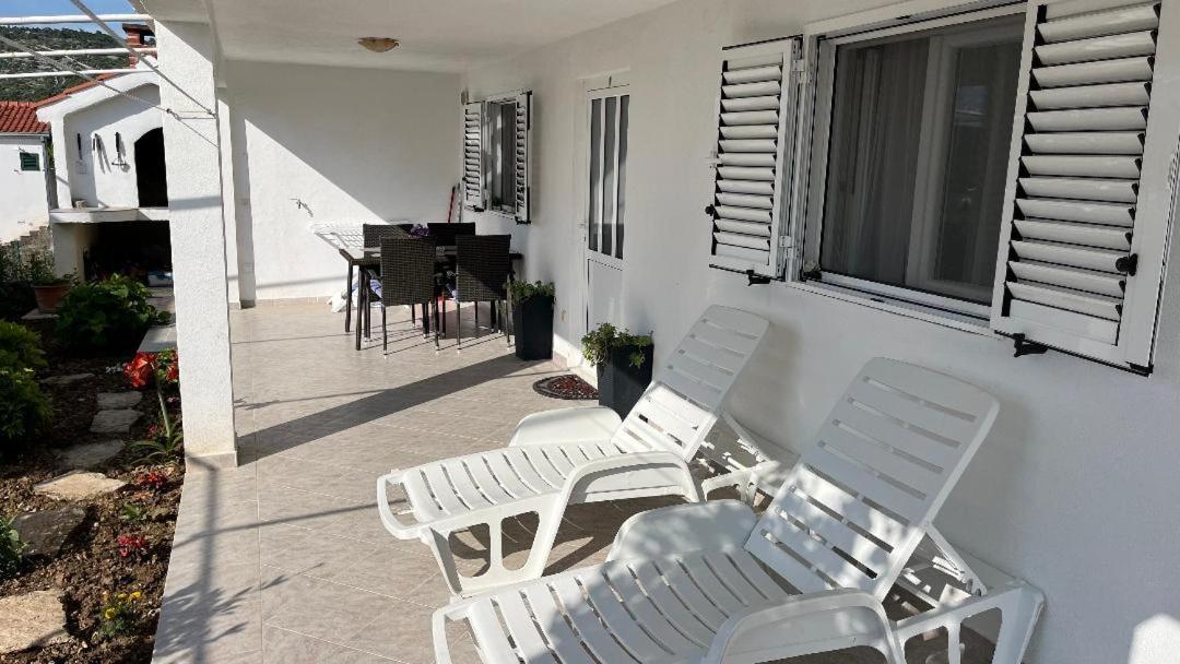 Apartment Ante Ražanj 외부 사진