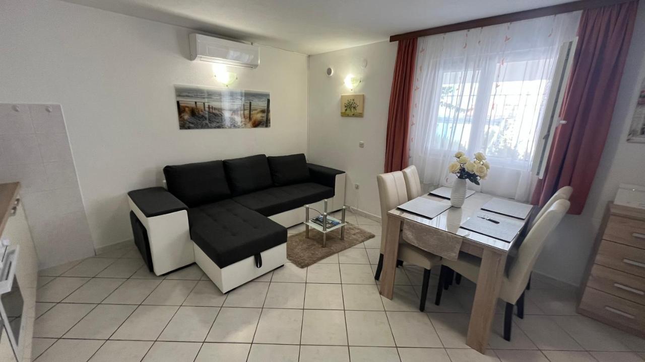 Apartment Ante Ražanj 외부 사진