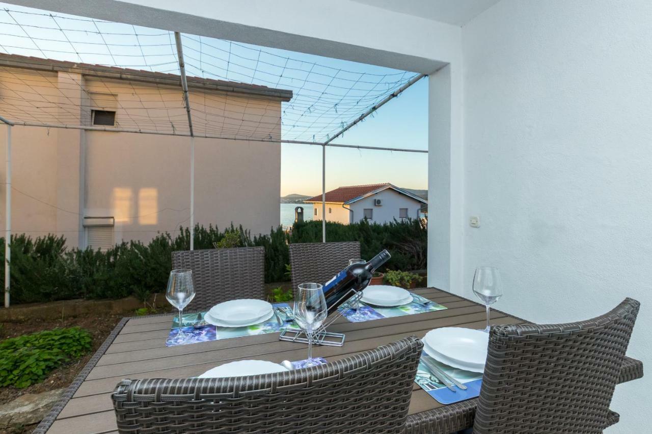 Apartment Ante Ražanj 외부 사진